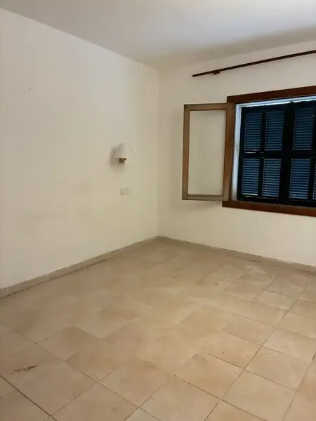 Luminoso apartamento situado en una segunda planta sin ascensor, en una ubicación muy cómoda y muy cerca de todo tipo de servicios, comercio — photo 6