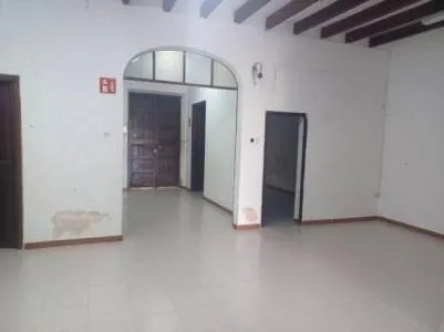 Terraced house in Felanitx with 450 m² built surface, 4 bedrooms, 2 bathrooms — photo 2