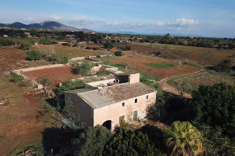 V582 – Renovation-required finca with sea views near Cala Murada — photo 7