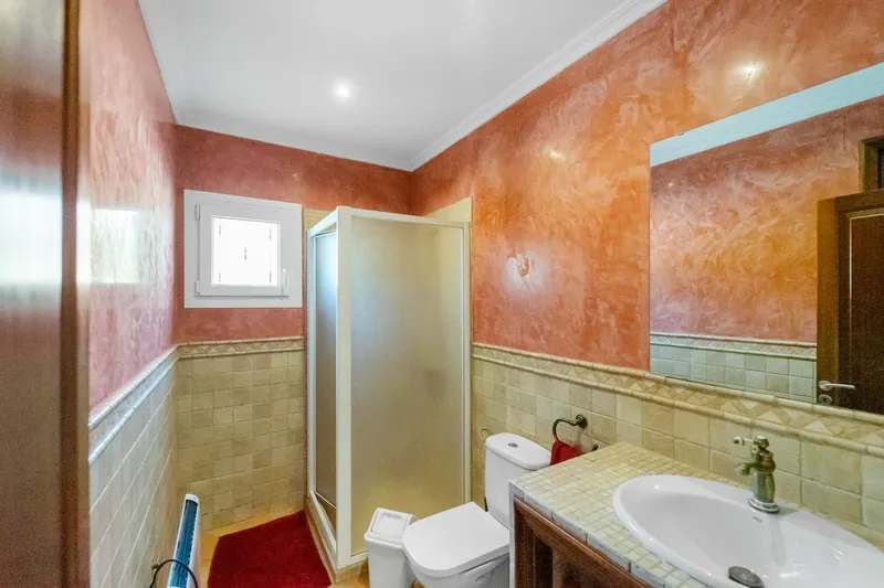 Villa with sea views, pool and building plot in s'Alqueria Blanca — photo 9