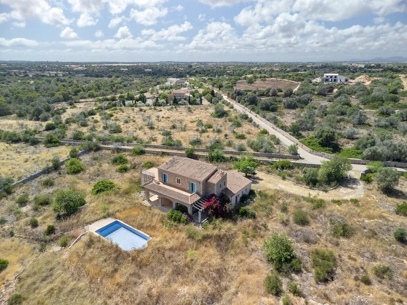 Cala Llombards charming country property for sale with private pool — photo 3