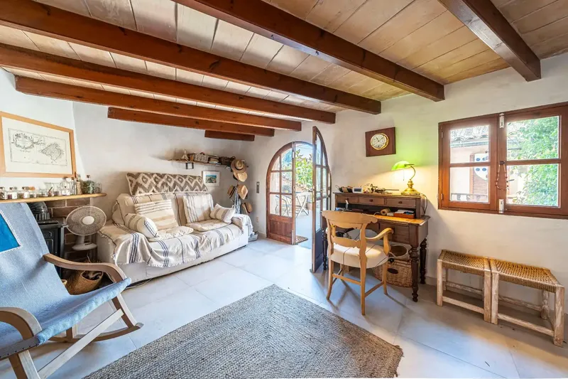Gestpropiedad presents in Mallorca this house in Capdepera, a real estate opportunity located a few meters from the castle. The property — photo 7