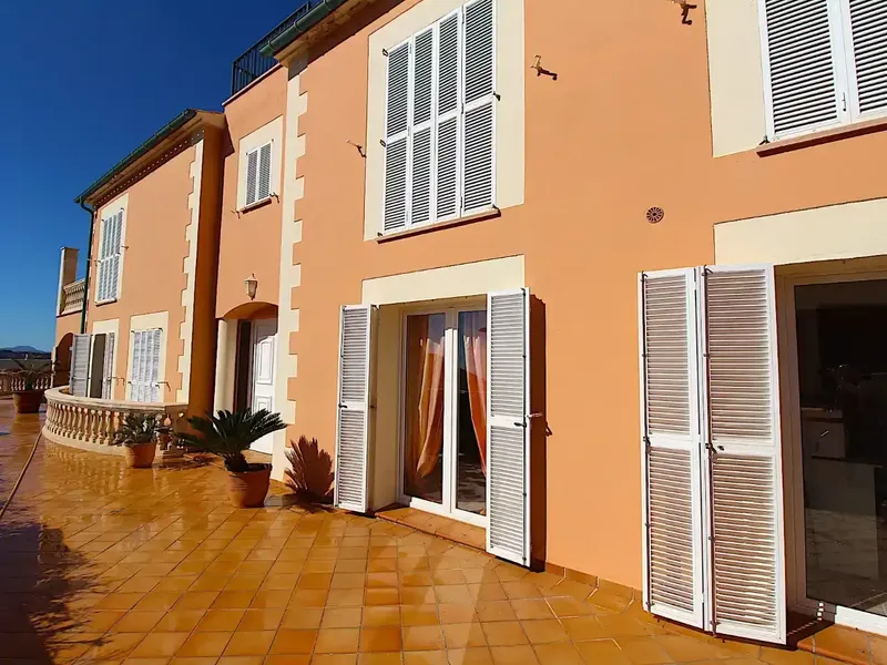 ABSTENERSE INMOBILIARIA Chalet de 300m2 en la emblematica zona de Es Pelats, una zona residencial de alto prestigio y muy cotizada de Cala R — photo 10