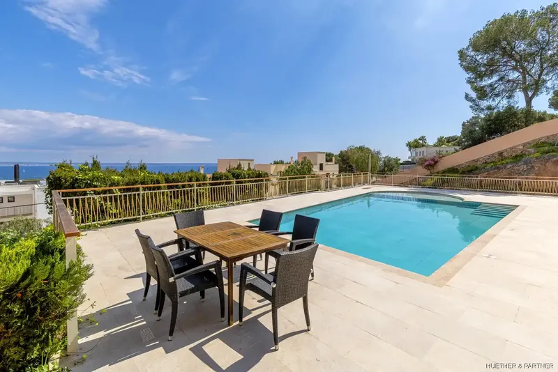 This charming apartment with sea views offers you a unique opportunity to live in one of the most sought-after residential areas of Mallorca — photo 2