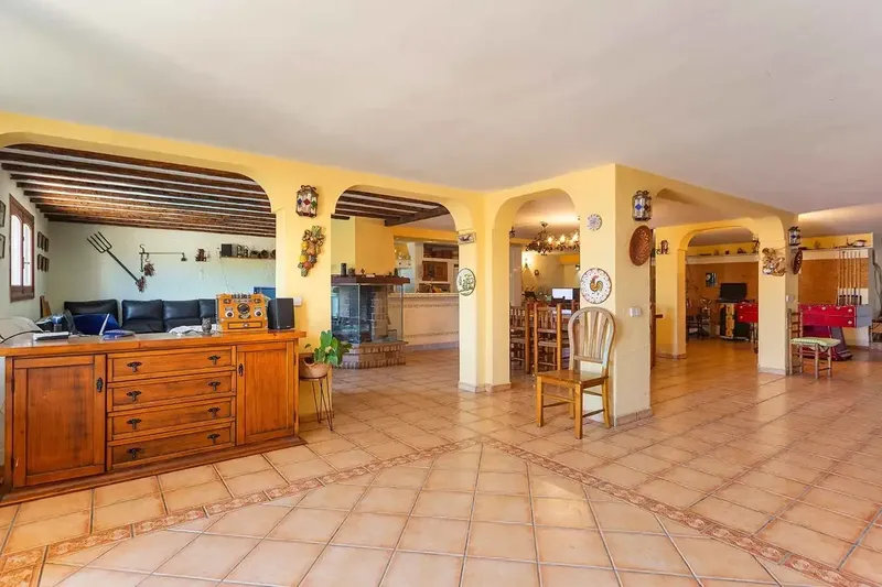 Beautiful chalet with pool and open views in a quiet residential area of the charming village of Palmanova — photo 11