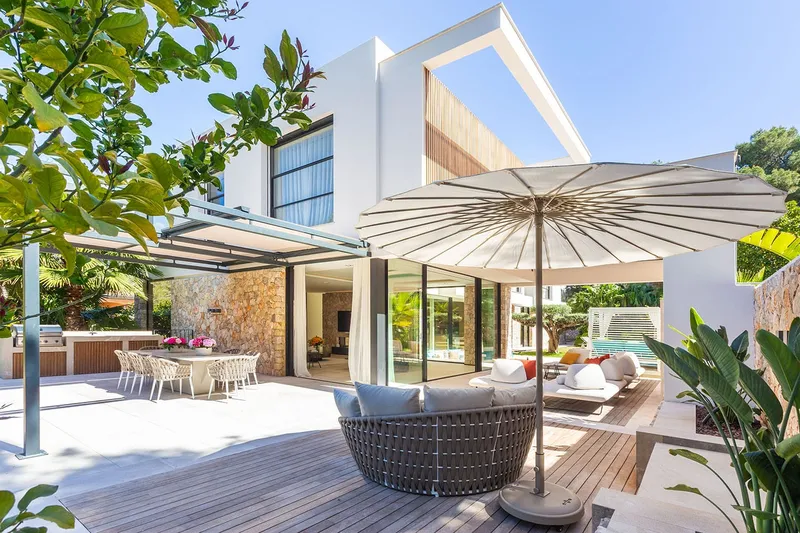 Modern luxury villa in a central location, ready for first occupancy — photo 2