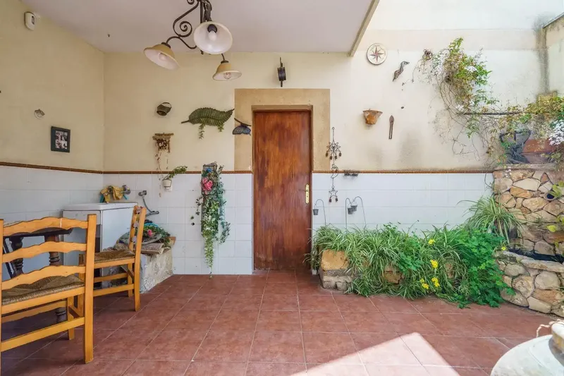 Discover this magnificent 280 m2 house, distributed over two comfortable floors and located in one of the most beautiful and quiet areas of the island — photo 6