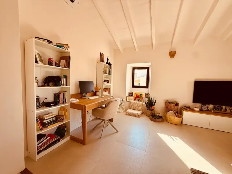 Exceptional opportunity in the historic center of Artà to acquire two adjoining penthouses and join them to create a home — photo 5