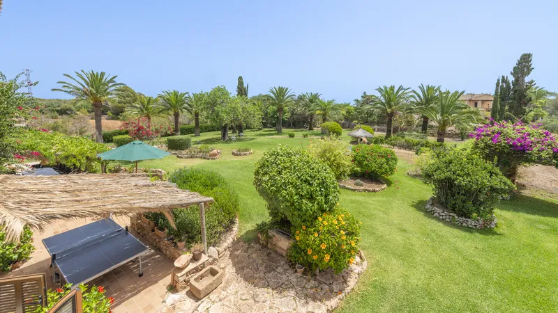 Charming finca in Calonge with beautiful, park-like garden — photo 6