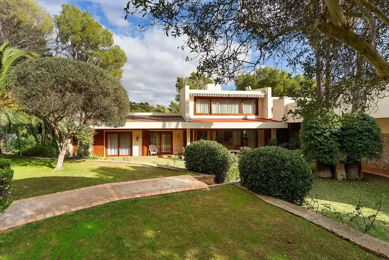 Charming villa in Son Vida with golf course views — photo 2