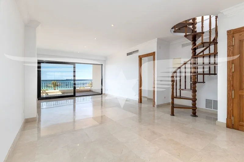 Ciudad Jardin I ground floor apartment in first sea line — photo 2
