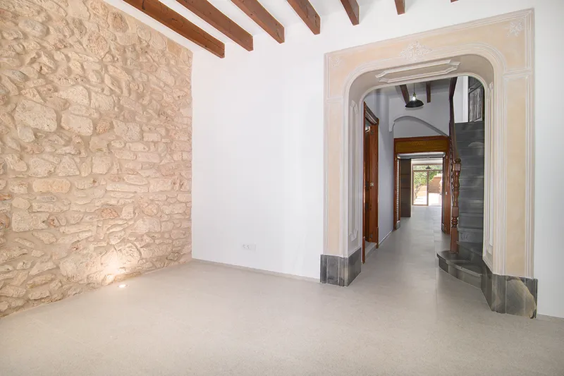Mediterranean Charm in Llucmajor - House with Patio, Pool and Barbecue — photo 3