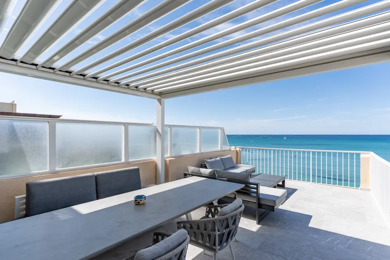 Amazing First Line Luxury Four-Bedroom Penthouse with Sea Views and Fantastic Terrace — photo 5