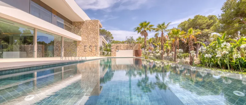 Spacious, newly built contemporary villa in Santa Ponsa with stunning views — photo 1