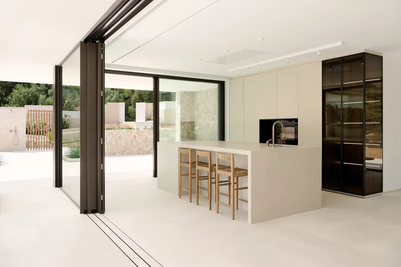 New build luxury family house with sea views on a flat plot in Bunyola - Marcel Remus Real Estate — photo 6