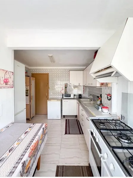 SOLD Spacious Apartment with Partial Sea Views and Exceptional Potential Steps From Pine Walk, Puerto Pollensa — photo 7