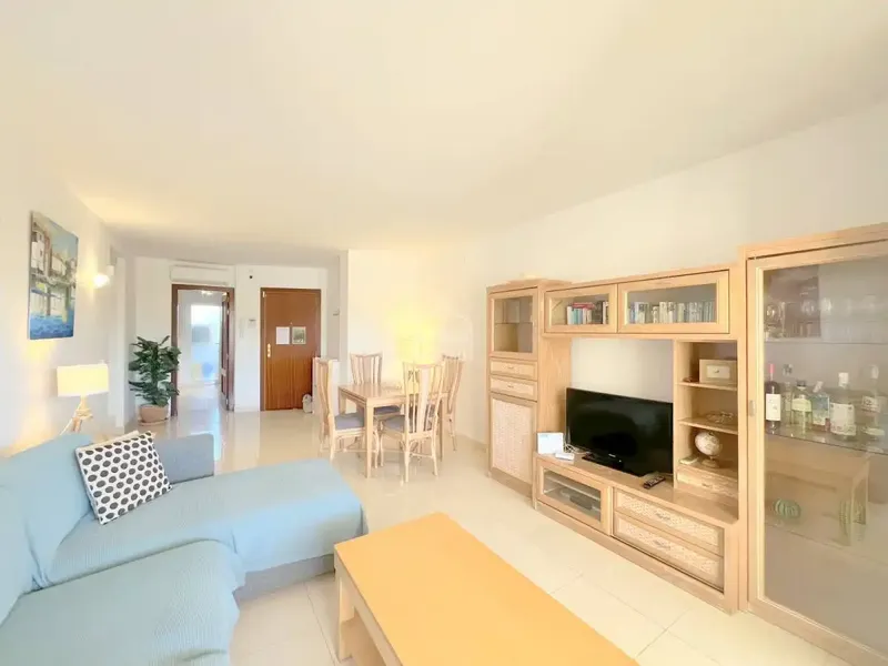 Impeccable and bright two-bedroom apartment in Cala Bona, with tourist license, just 50 meters from the beach and the promenade — photo 5