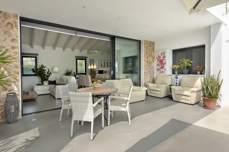Newly built chalet in the quiet residential area of Crestatx, north of Mallorca, combining contemporary design — photo 6