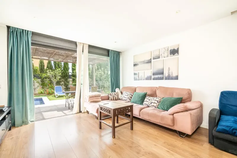 Independent chalet from 2019, bright with pool, garden, parking in Son Ferrer, Calvià — photo 8