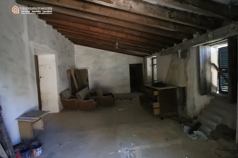 Acquire this rustic finca of 272 m2 and 42,951 m2 of land and create your own paradise in Mallorca. — photo 5