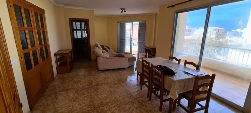 Piso en Alquiler en S'illot - ¡Tu Refugio de descanso Junto al Mar! Admiten una mascota pequeña. — photo 2
