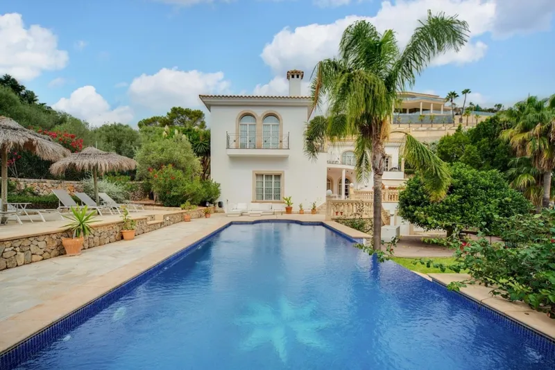 Elegant luxury villa in Son Vida — photo 1