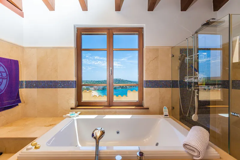 Mediterranean dream villa with spectacular sea views in a prime location — photo 10