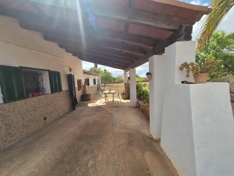 Charming rustic finca of 13,600 m2 of land located in the sought-after area of Llucmajor, an oasis of tranquility and privacy with all — photo 1