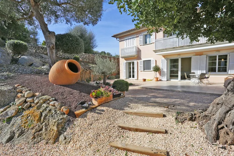 Beautiful and bright ground floor in a community with mountain views in Calvia village — photo 4