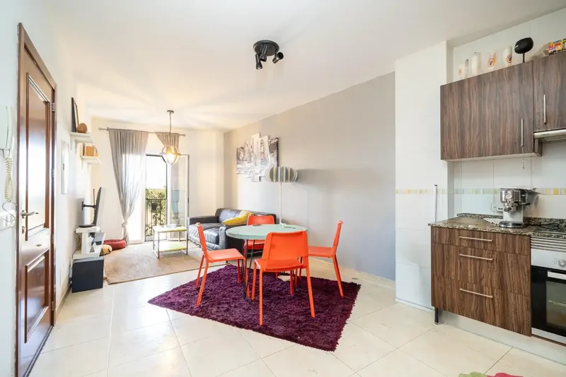 We present this spacious and functional home in Campos, located in a building with only 3 neighbours, built in 2011, with lift and in — photo 1