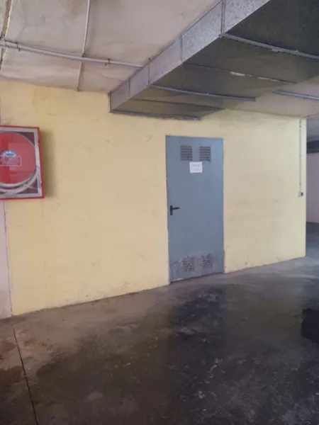 Garage in Felanitx — photo 1