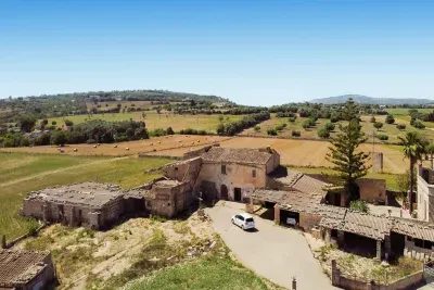 Large rustic property to reform in Manacor — photo 1