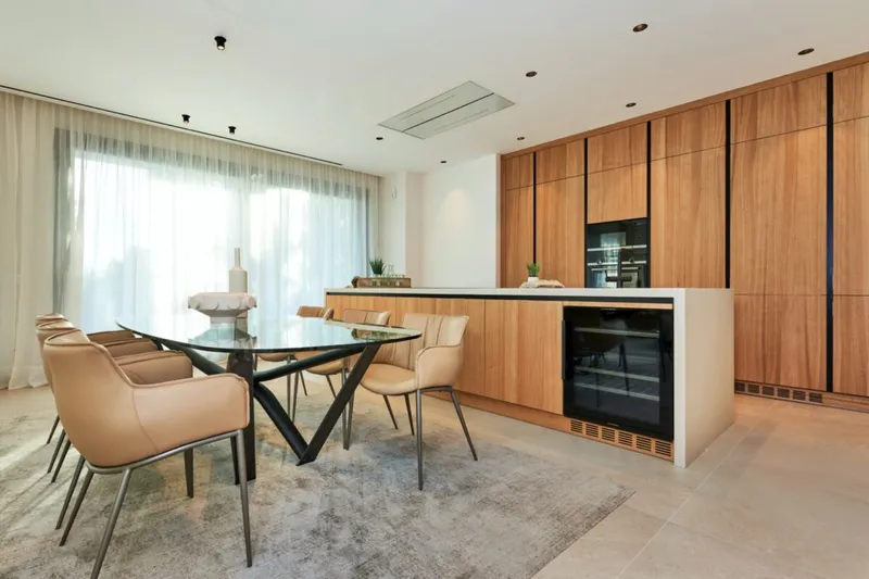 Contemporary four-bedroom luxury villa for sale in Bonanova, Palma — photo 6
