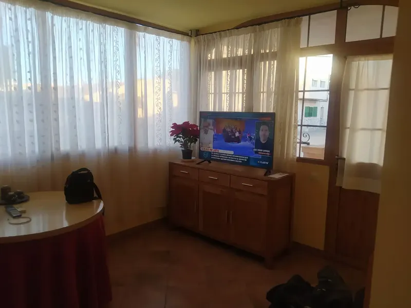 Single-family house for sale on one floor of 190 m2, open ceiling, with possibility to build an additional floor. It has a 40 m2 garage-storage room. — photo 2