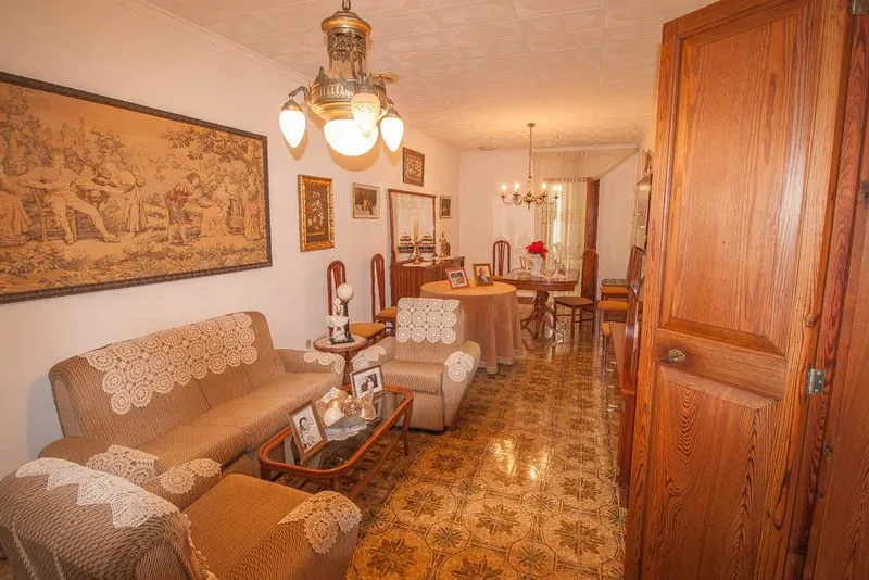 Town House — photo 2