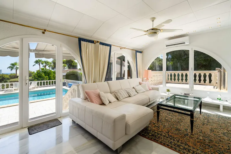 250m² Villa mit 5 Zimmern, Pool und Meerblick zu kaufen — photo 7