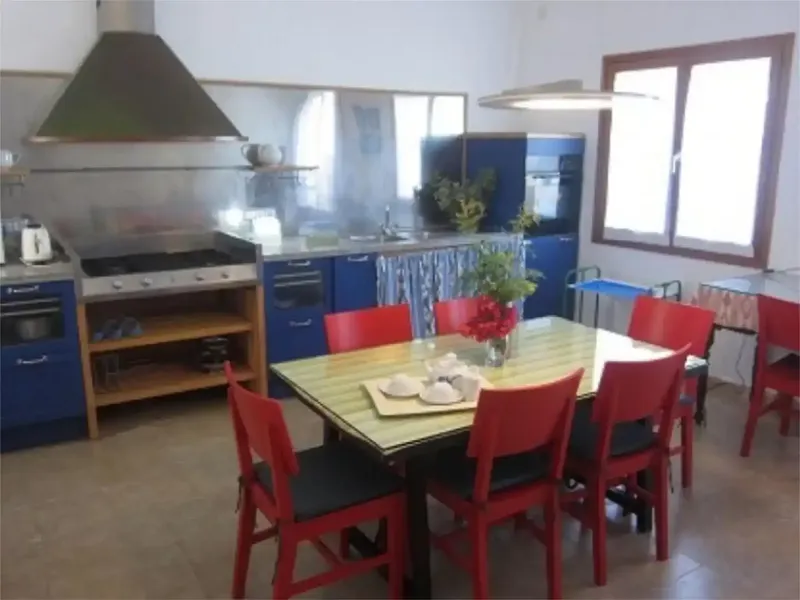 Se ofrece en alquiler un espacioso apartamento, muy bien ventilado, ubicado en el paseo de los pinos de la Bahía de Pollença, cercano al hot — photo 8