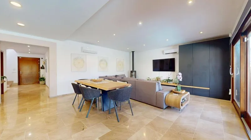 Luxury home in Vilafranca de Bonany, Province of Balearic Islands — photo 8