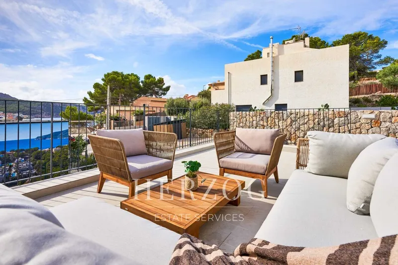 Beachfront new-build apartments with sea views and pool in Sant Elm — photo 3