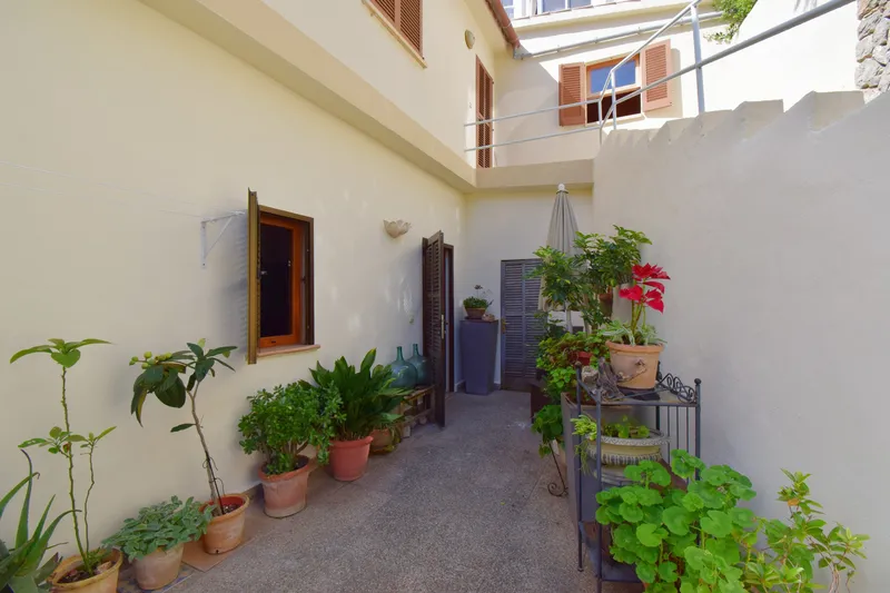 Bright apartment with beautiful views of Port de Sóller — photo 12