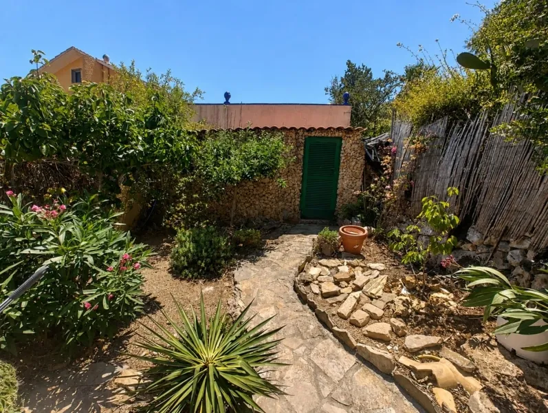 Cala Romàntica: Townhouse with separate guest apartment — photo 1
