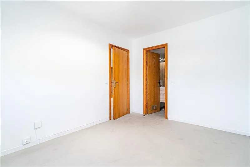 A flat of approximately 125m² with terraces and unobstructed views — photo 10