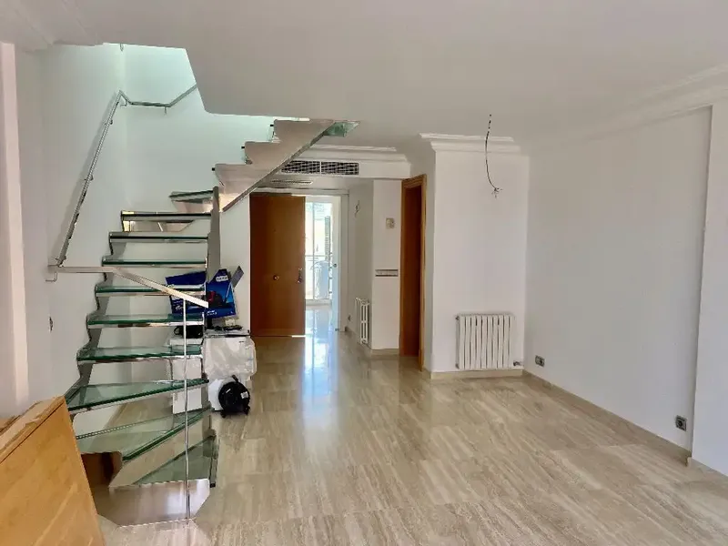 This luxurious duplex is located in Port Andratx a step away from all shops, services, bars and restaurants. It is distributed on two floors — photo 3