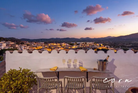 Historic Townhouse with a Panoramic View in Capdepera — photo 1