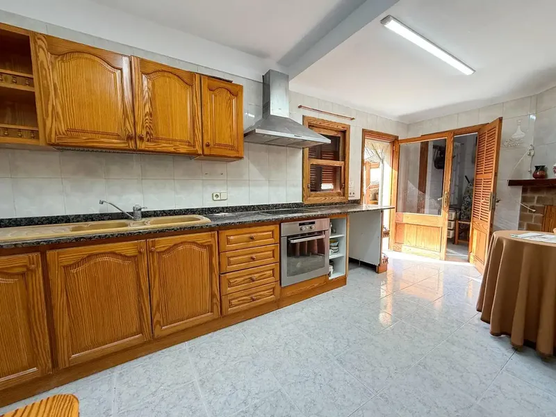 Discover this fantastic Mediterranean-style home in the charming village of Caimari, located at the foot of the majestic Sierra de — photo 3