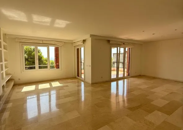 Flat / apartment in Calle de l'Almirall Cervera, Son Armadams, Palma de Mallorca — photo 1