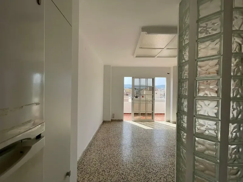 Studio with balcony and panoramic views - Bellver Castle and Palma Bay - C/ Joan Crespi — photo 5