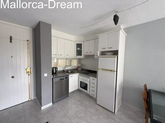 Cala Millor: A beautiful, fully furnished apartment on the beachfront in Cala Millor — photo 7