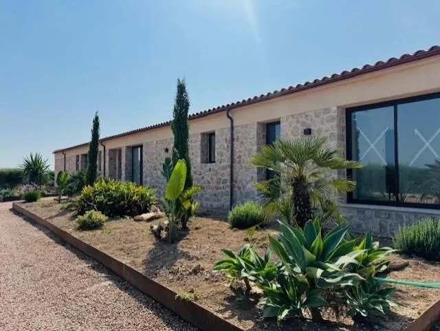 Rustic property - Petra, Built Surface 269m², Plot Surface 10897m², 4 Bedrooms, 4 Bathrooms, Pool — photo 1
