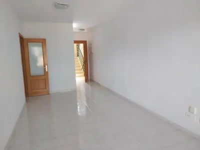 Apartment in Calvià (Santa Ponça) with 67 m² built surface, 5 m² terrace, 2 bedrooms, 1 bathroom — photo 3